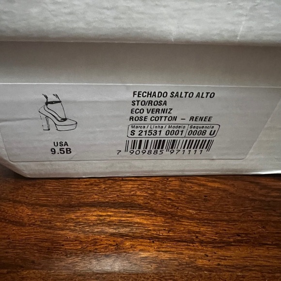 Brand new shoes. Schutz, shiny Renee Platform Pumps - Picture 9 of 9